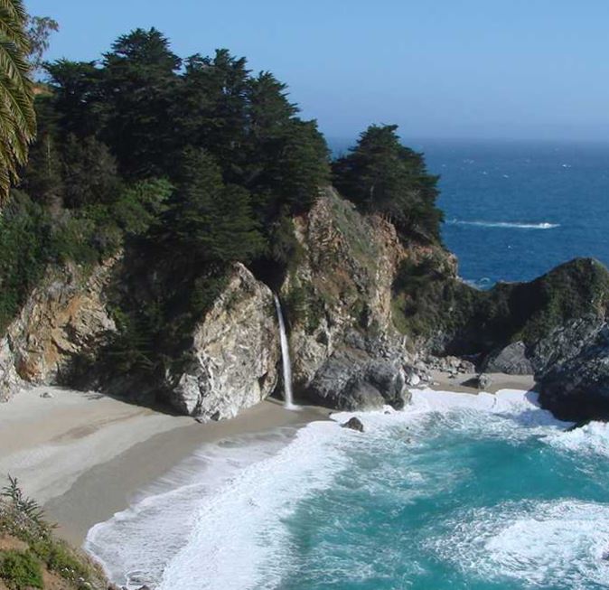 California is a gorgeous vacation destination. Enjoying a family holiday or a back country trek are some of myriad of activities you can partake in with everything from surf to snow!