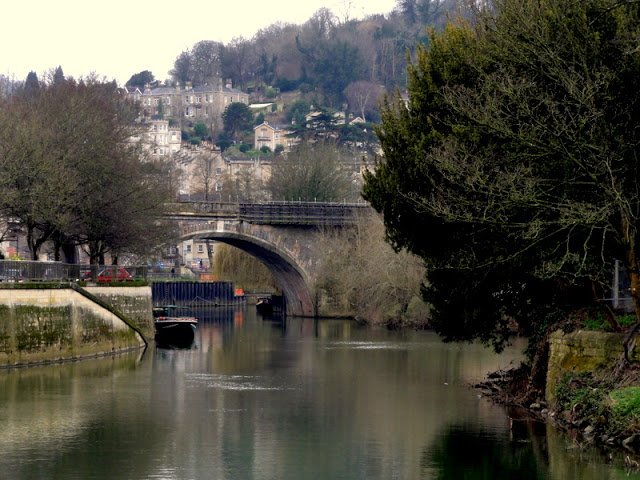 Please RT if you like!! #Travel The River Avon in Bath, England...